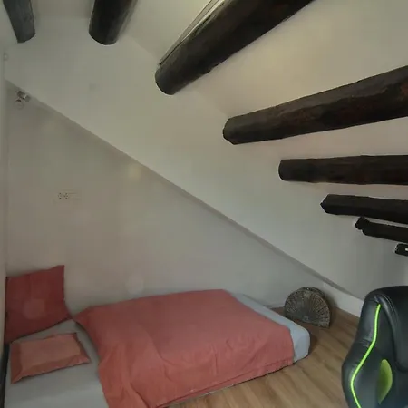 Here Comes The Sun شقة روفينج