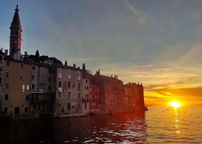 Here Comes The Sun Ρόβινι